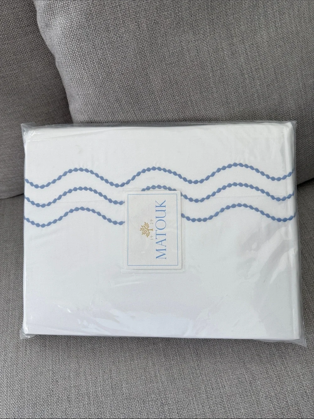 Matouk NWT Serena King size Sheet Set Azure $800 MSRP